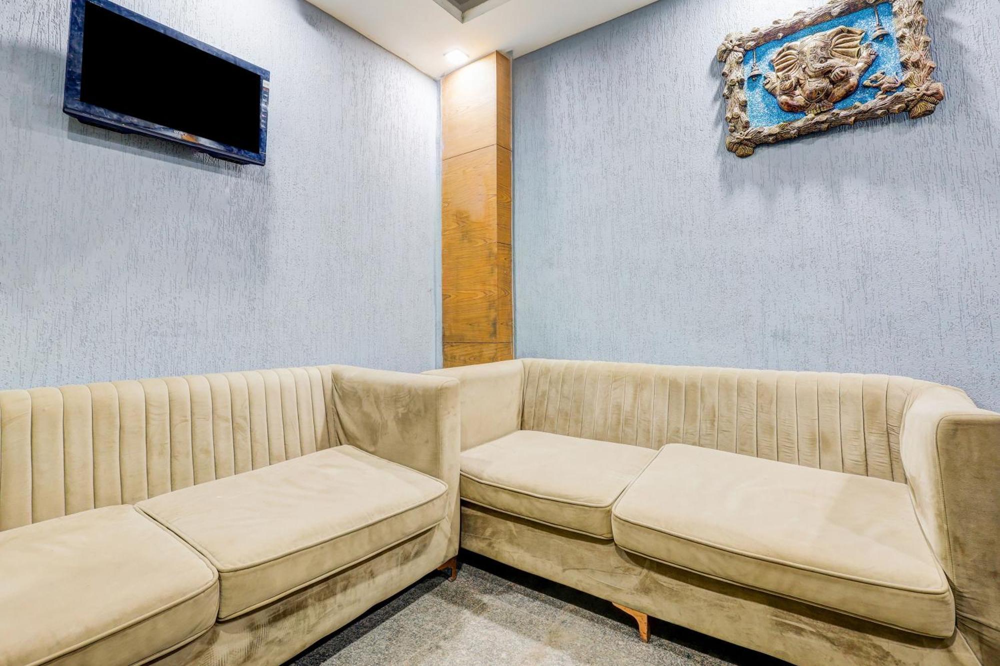Hotel O Hari Nagar Ashram New Delhi Exterior photo